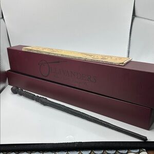 Ollivanders Ash 3 Wand with Map Wizarding World of Harry Potter Universal Park.